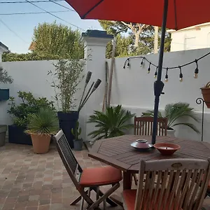 Grand Avec Patio Apartamento